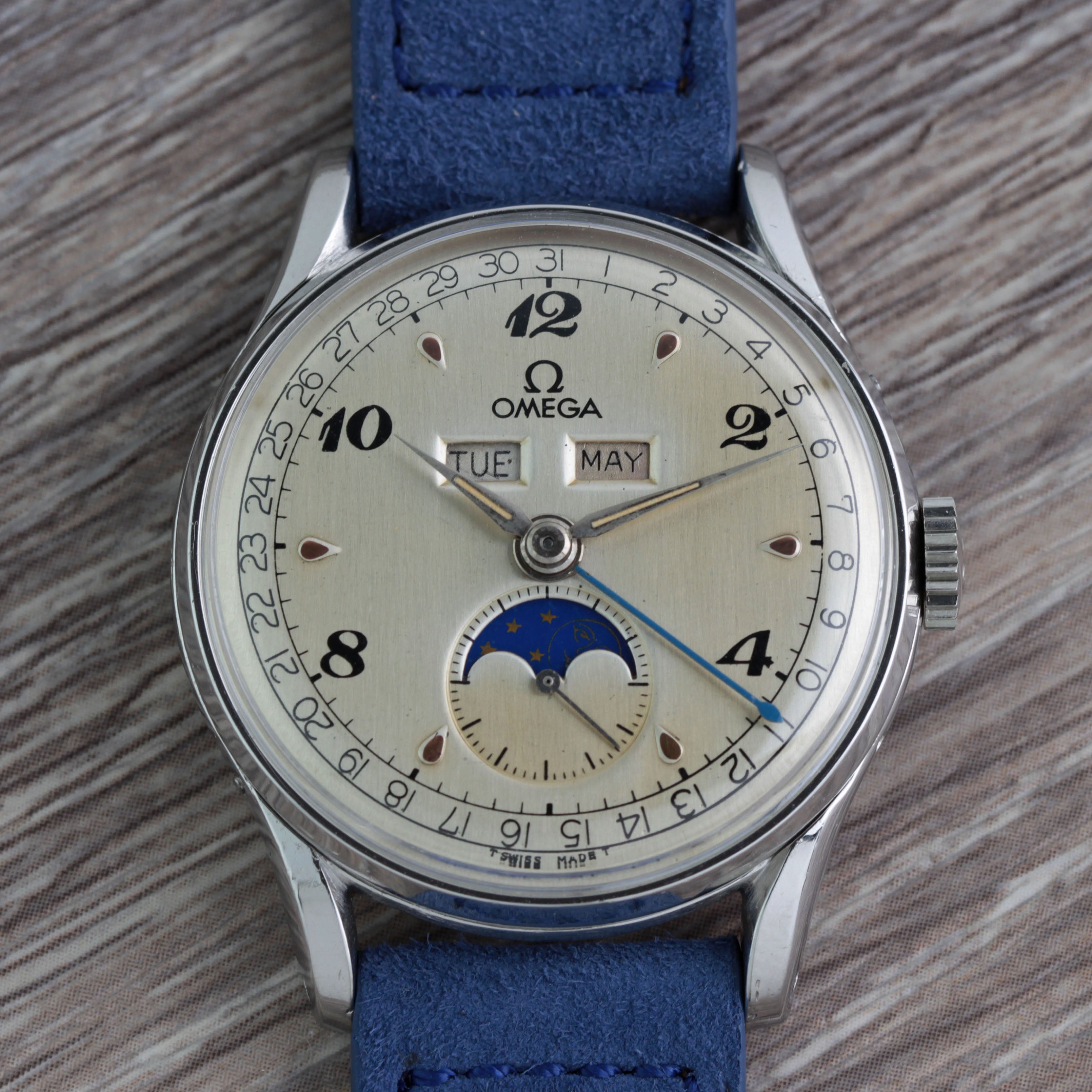 Omega 1951 "Cosmic" Triple Calendar Moonphase Ref.2471/1